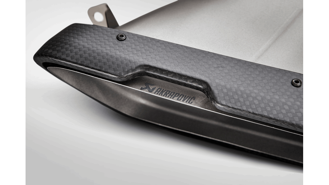 Akrapovic Evolution Line (titanium) Mercedes AMG GT - Car Part Plug