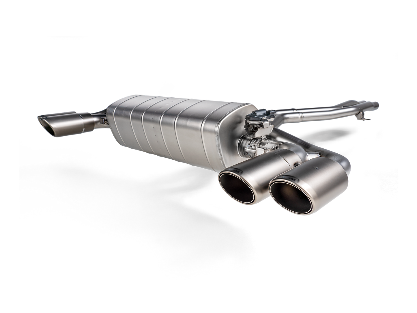Akrapovic Evolution Line (titanium) Porsche Cayenne PO536 - Car Part Plug