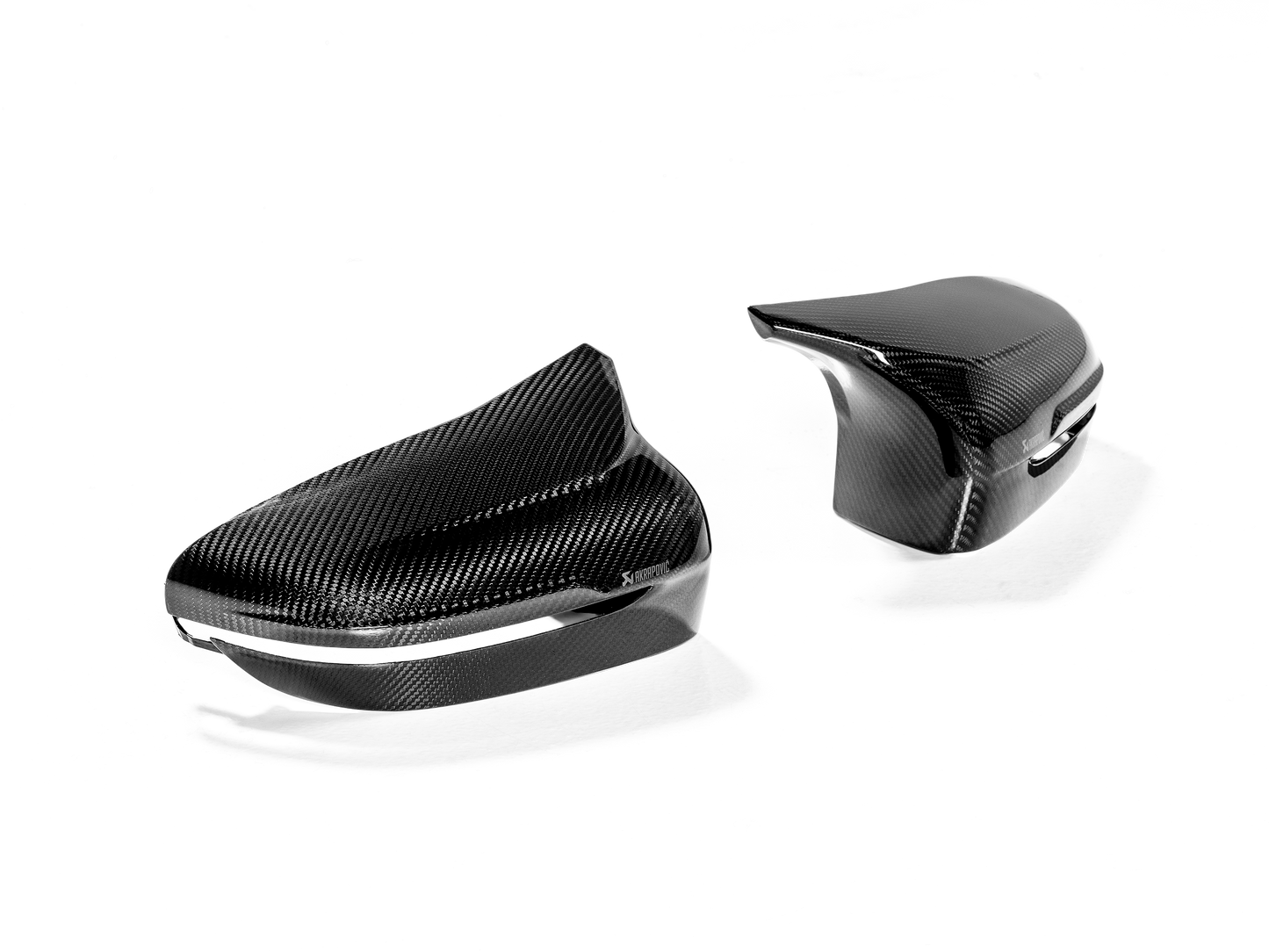 Akrapovic Carbon Fiber Spiegel Kap - Hoog glans BMW M8 Competition - Car Part Plug