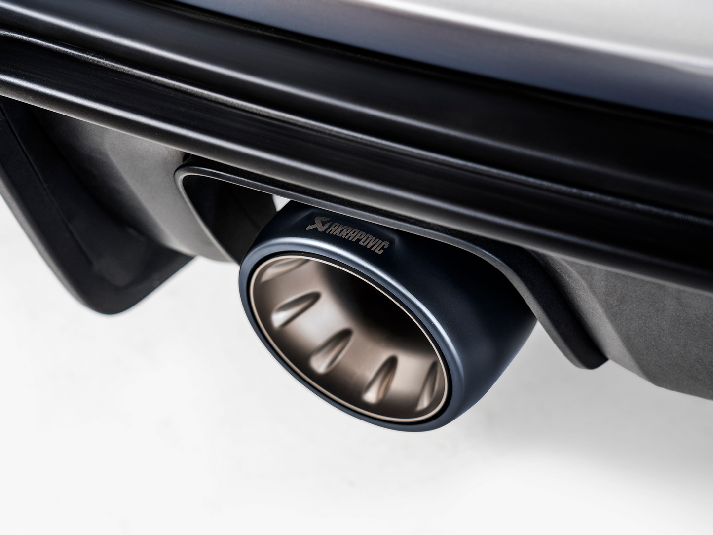 Akrapovic Tail Pipe Set (titanium) - Zwart Porsche Cayman GT4 2023 - Car Part Plug