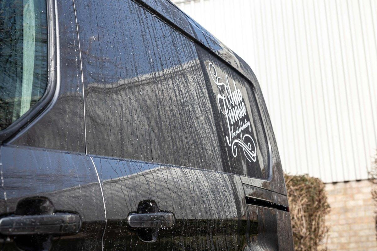 Auto Finesse Wash 'N' Gloss Protective Shampoo
