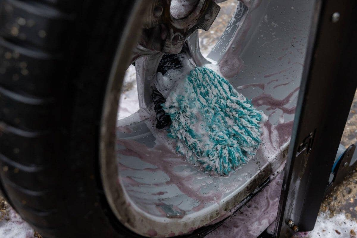 Auto Finesse Ultra Plush Wheel Mitt