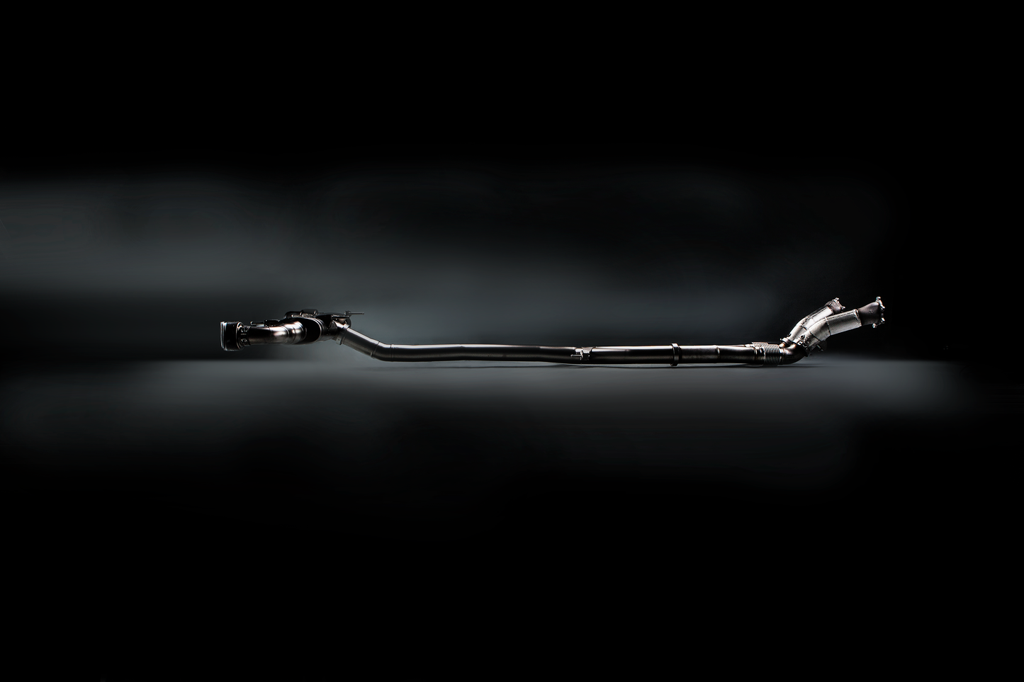 Akrapovic Evolution Line (titanium) Nissan GTR R35 - Car Part Plug
